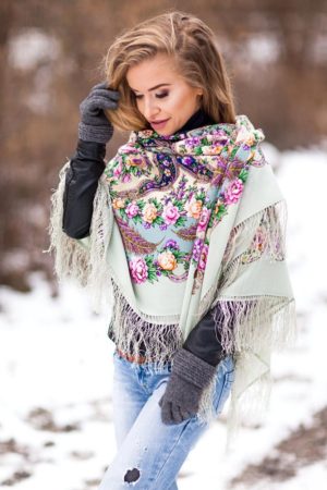 Shawl Tsarevna Nesmeyana